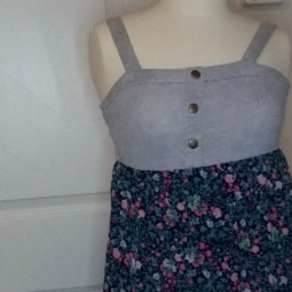 Flower - Picture 1 of 3